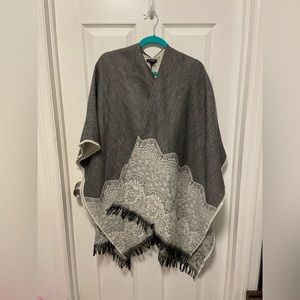 Gently used! AW Item (Walmart) Black and White Shawl. One Size Fits Most